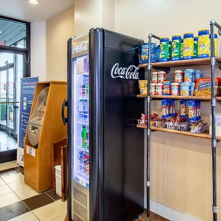 Econo Lodge Naval Station Норфолк Экстерьер фото