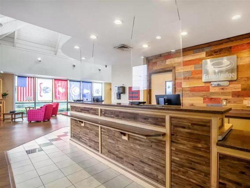 Econo Lodge Naval Station Норфолк Экстерьер фото