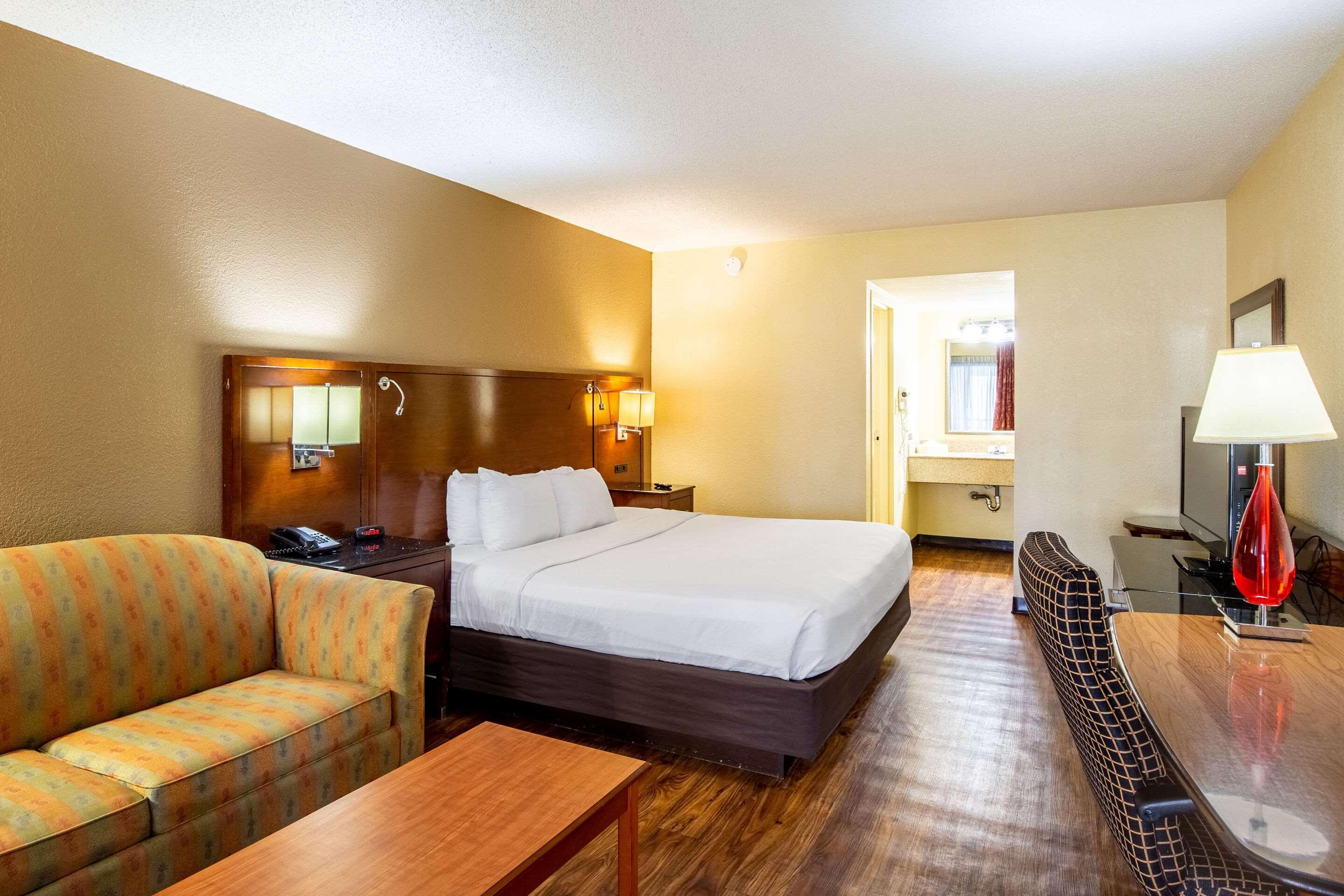 Econo Lodge Naval Station Норфолк Экстерьер фото
