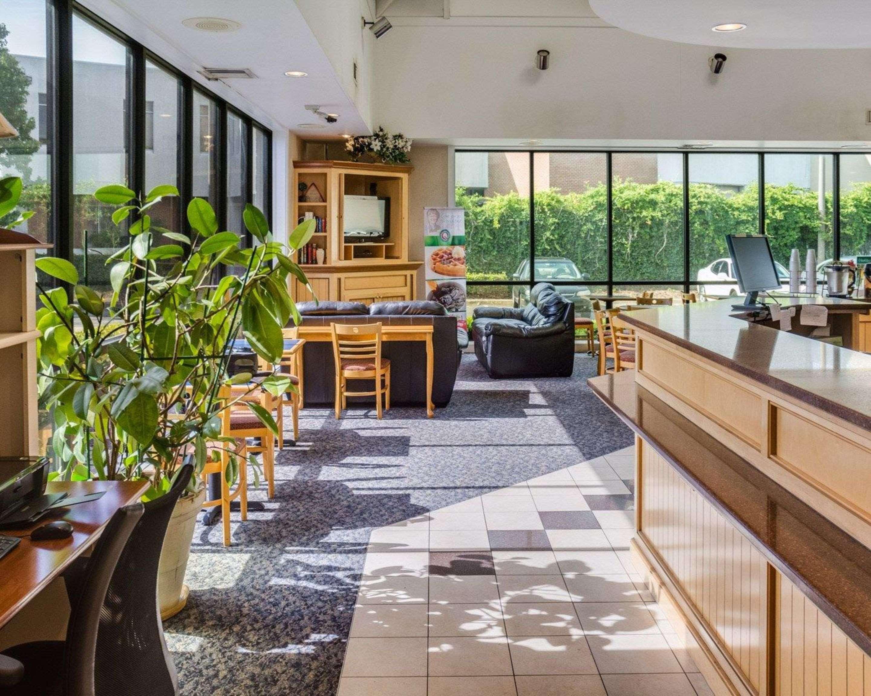 Econo Lodge Naval Station Норфолк Экстерьер фото
