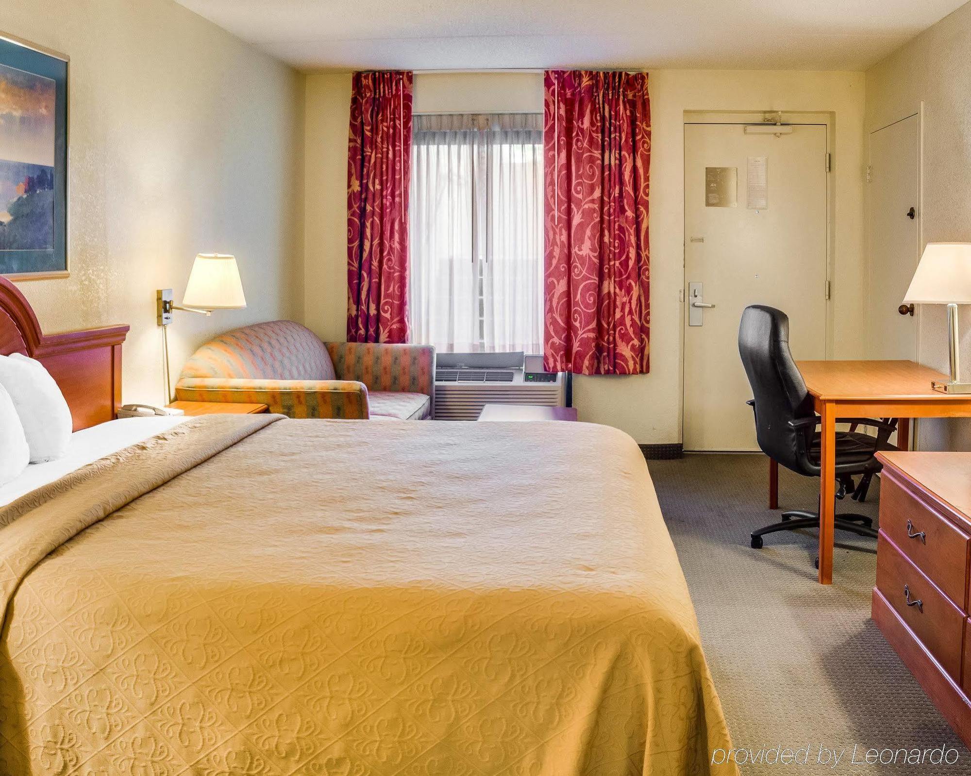 Econo Lodge Naval Station Норфолк Экстерьер фото